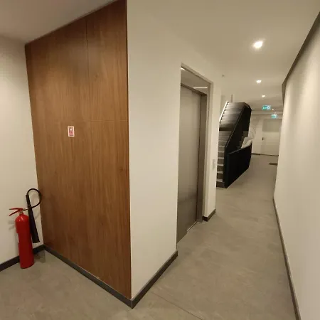 Luxapart Vrbanjusa Old Centar Free Parking Апартаменты