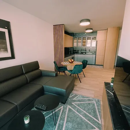 Luxapart Vrbanjusa Old Centar Free Parking Апартаменты