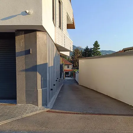 Апартаменты Luxapart Vrbanjusa Old Centar Free Parking *